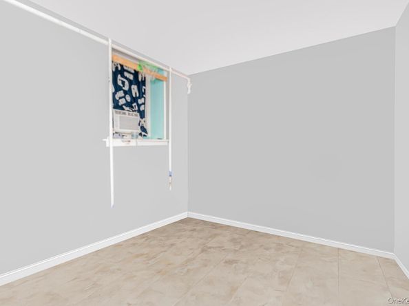 338 Ashburton Avenue, Yonkers NY 10701