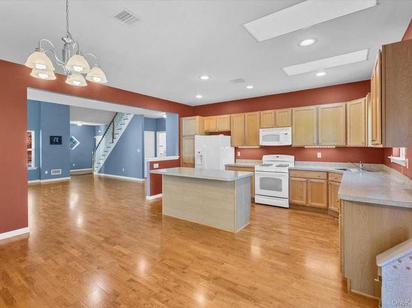 67 Stoneleigh Drive, Riverhead NY 11901