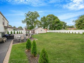 14 Dartmouth Drive, Bay Shore NY 11706