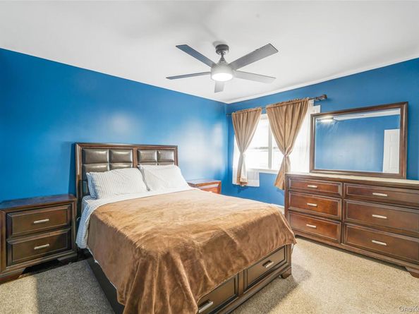 14 Dartmouth Drive, Bay Shore NY 11706