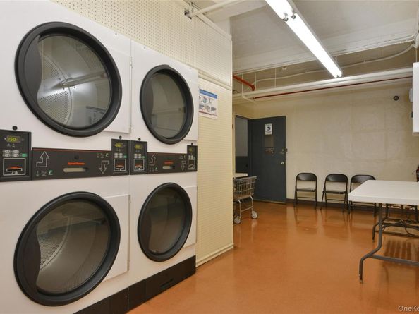 99-10 60 Ave 3B, Corona NY 11368