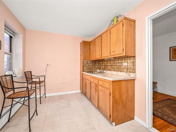 99-10 60 Ave 3B, Corona NY 11368