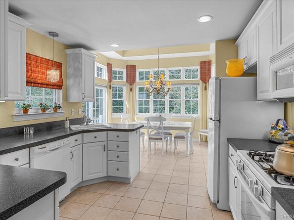 4006 Saint Andrews, Riverhead NY 11901