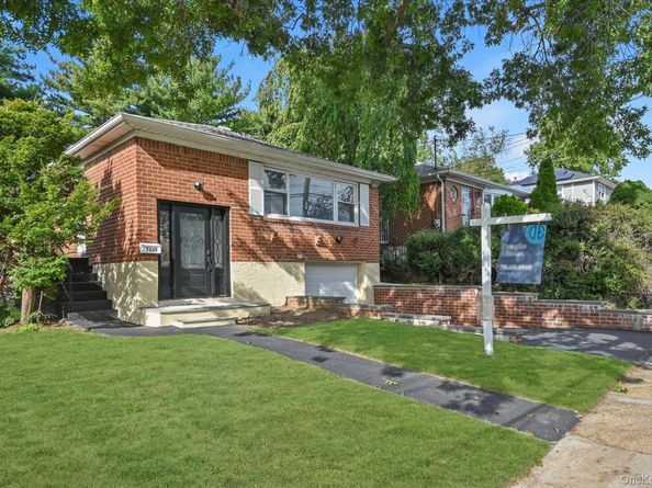 7330 244th Street, Little Neck NY 11362