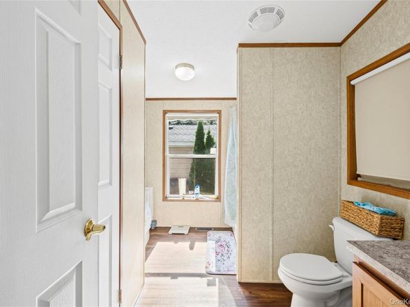 1795 Osborne Avenue 75, Riverhead NY 11901