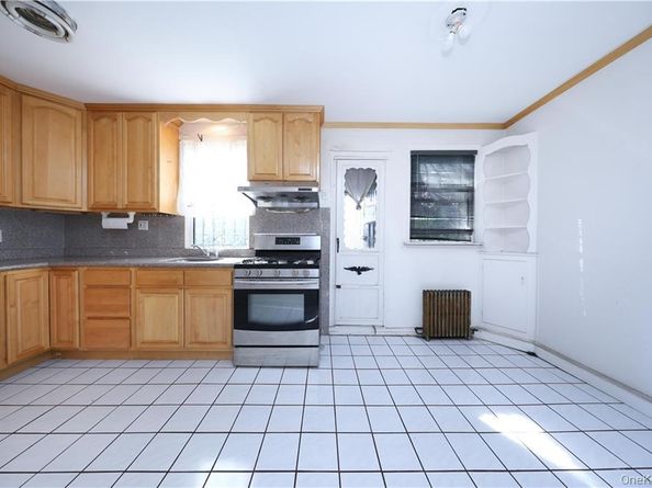 2132 E 16th Street, Brooklyn NY 11229