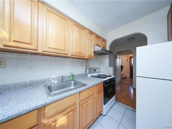 2132 E 16th Street, Brooklyn NY 11229