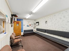 5 Seaton Gate, Valley Stream NY 11580