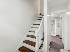 5 Seaton Gate, Valley Stream NY 11580