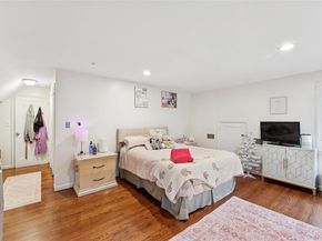 5 Seaton Gate, Valley Stream NY 11580