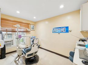 5 Seaton Gate, Valley Stream NY 11580