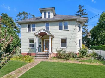 182 Berry Hill Road