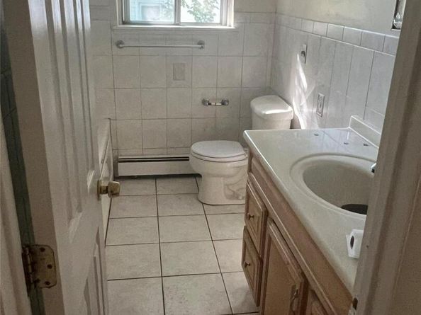 10 Cedarhurst Avenue, Selden NY 11784