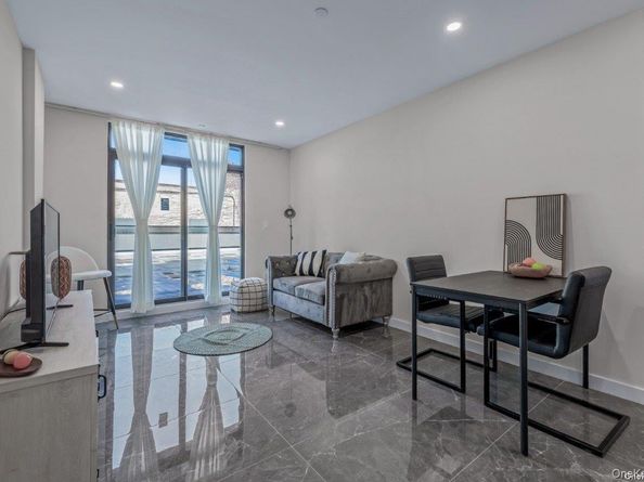 43-30 52 Street 2A, Woodside NY 11377