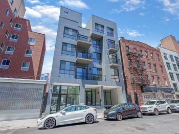 43-30 52 Street