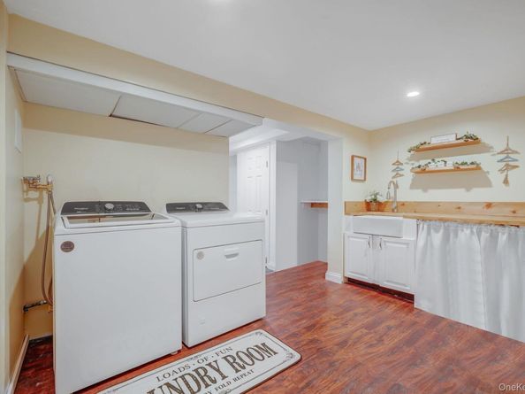 183 Old Country Road, Speonk NY 11972