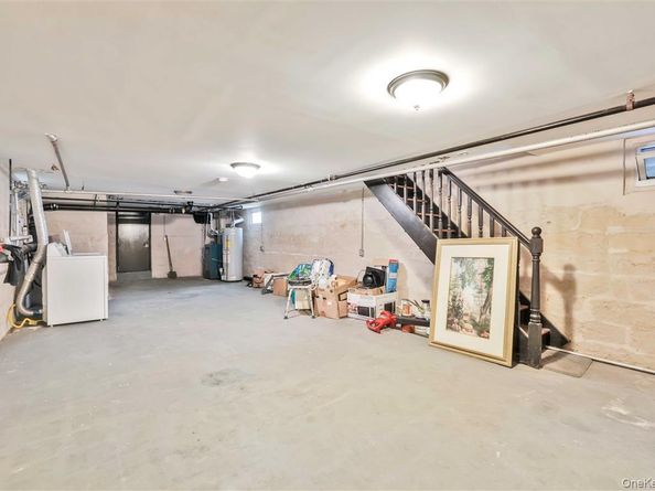 102-16 85th Drive, Richmond Hill NY 11418