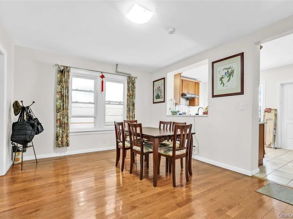 102-16 85th Drive, Richmond Hill NY 11418