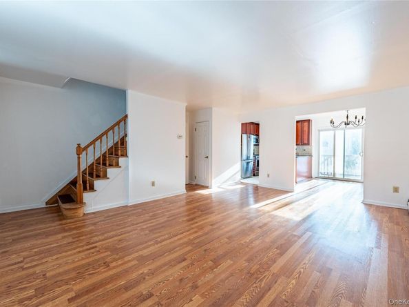 1027 Throggmorton Avenue, Bronx NY 10465