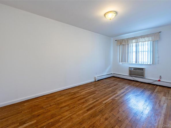 1027 Throggmorton Avenue, Bronx NY 10465