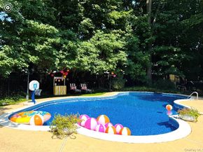 5 Wendover Road, Setauket NY 11733