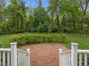 9 Mariners Court, Centerport NY 11721