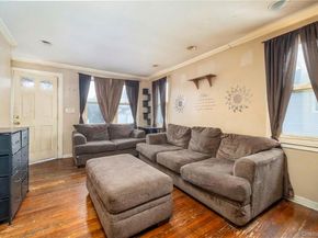 882 Ocean Street, Baldwin Harbor NY 11510