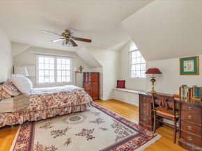 55 Vassar Street, Garden City NY 11530