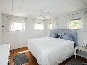 14 Lincoln Road, Hampton Bays NY 11946