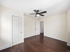 93-31 215th Street, Queens Village NY 11428