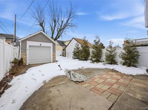 93-31 215th Street, Queens Village NY 11428