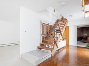 6 Bay View Drive, Hampton Bays NY 11946