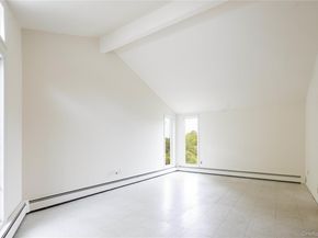 6 Bay View Drive, Hampton Bays NY 11946