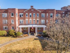 2 Overlook Road 3D6, White Plains NY 10605