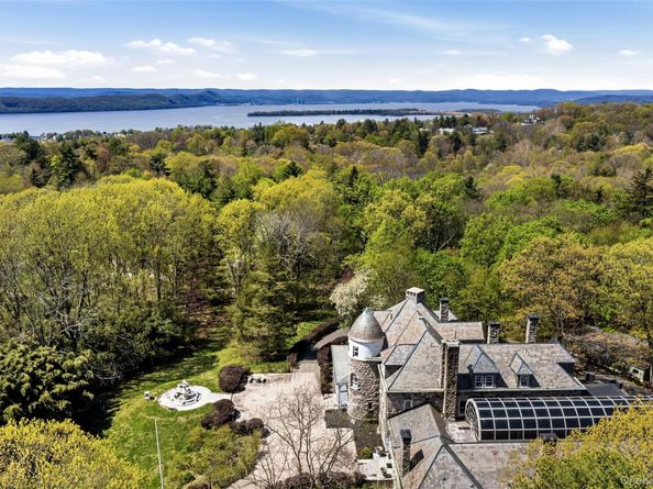 139 Scarborough Road, Briarcliff Manor NY 10510