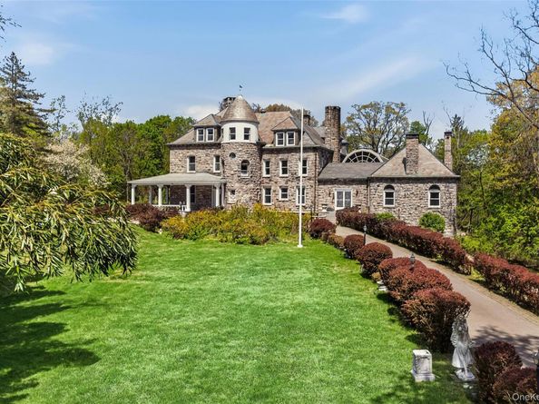 139 Scarborough Road, Briarcliff Manor NY 10510