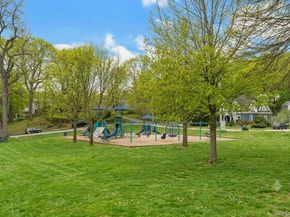 33 Roselle Avenue K, Pleasantville NY 10570