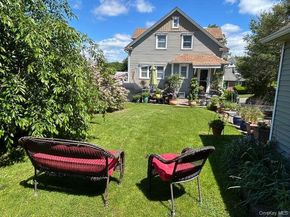 28 Jane Street, Roslyn Heights NY 11577