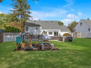 10 Peachtree Lane, Huntington Station NY 11746
