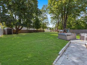 10 Peachtree Lane, Huntington Station NY 11746