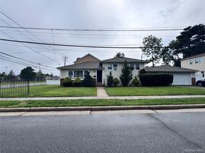 36 Monroe Place, Hempstead NY 11550