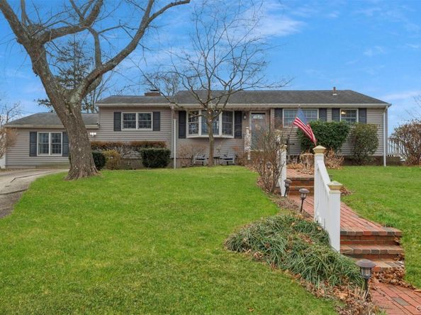 12 Gail Court, Kings Park NY 11754