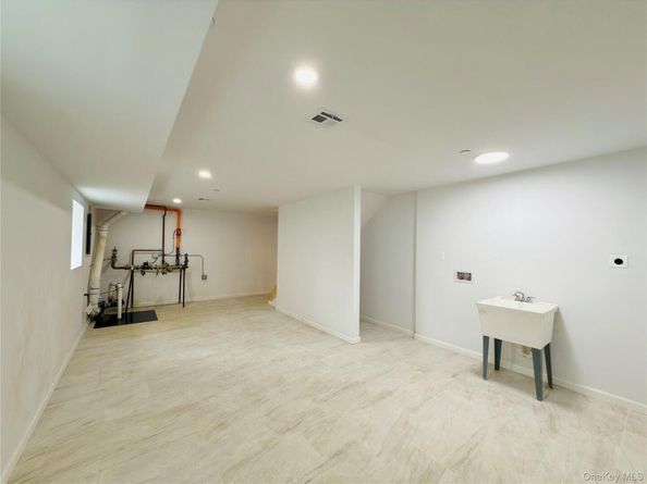 3167 Ampere Avenue A, Bronx NY 10465