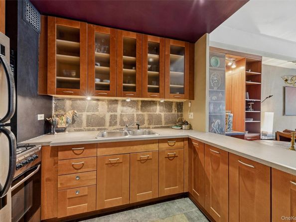 251 E 51st Street 15G, New York (Manhattan) NY 10022