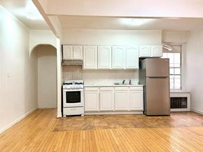 88-11 Elmhurst D2, Elmhurst NY 11373