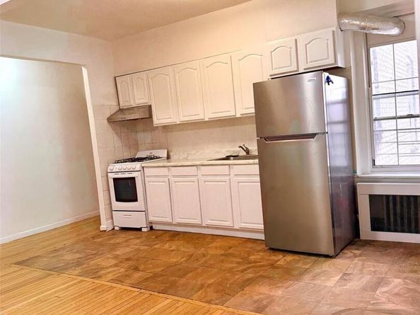 88-11 Elmhurst D2, Elmhurst NY 11373