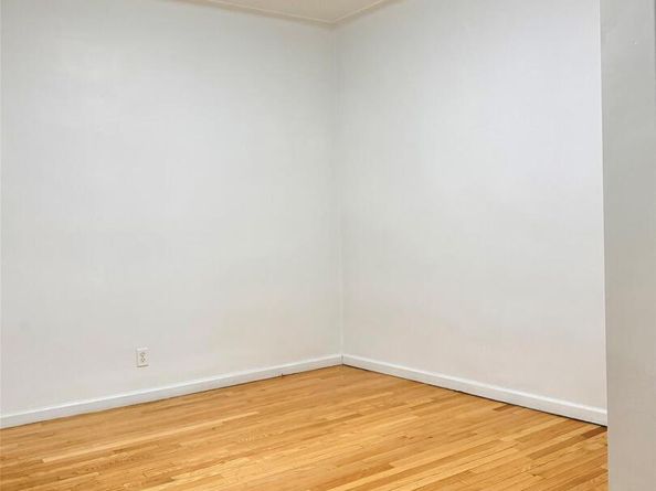 88-11 Elmhurst D2, Elmhurst NY 11373