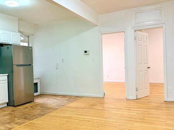 88-11 Elmhurst D2, Elmhurst NY 11373