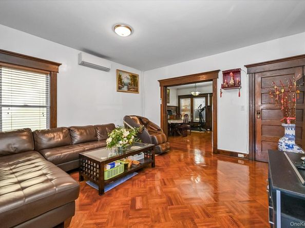 87-71 111th Street, Richmond Hill NY 11418