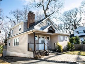 17 Glamford Avenue, Port Washington NY 11050